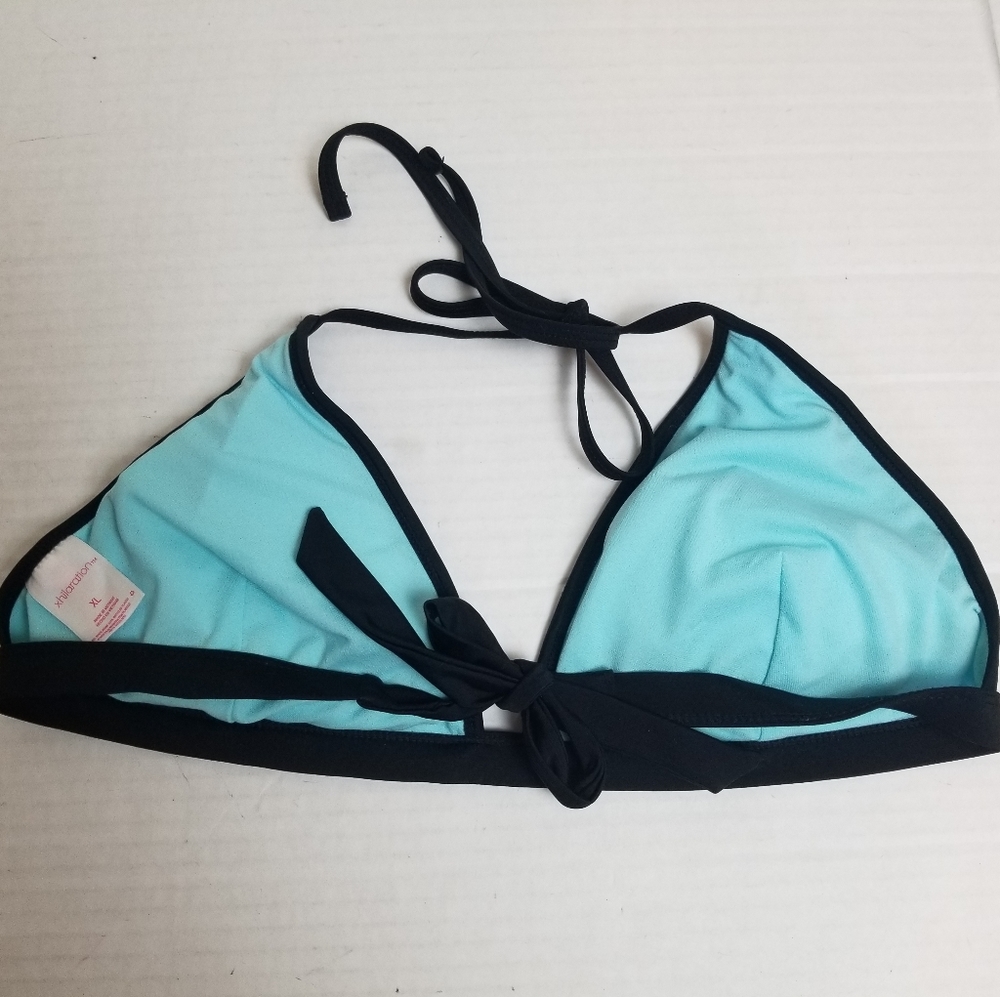 Triangle Colorblock String Bikini Top - Picture 5 of 12